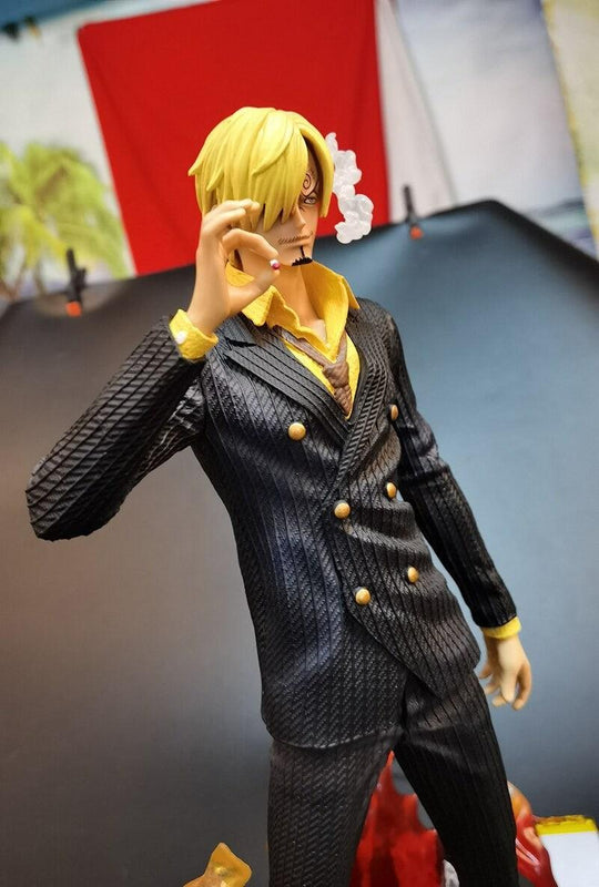 Vinsmoke Sanji - One Piece-statue-blackfoot, lamp, night lamp, sanji, statue, statues, vinsmoke-onepiece-anime-manga-onepiecestore-onepieceproducts-MyNakama