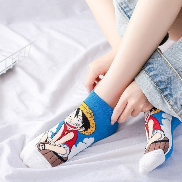 one-piece-sock-sortfor-woman-man-unisex-all-styles-cottom-polyester-chopper-luffy-wear